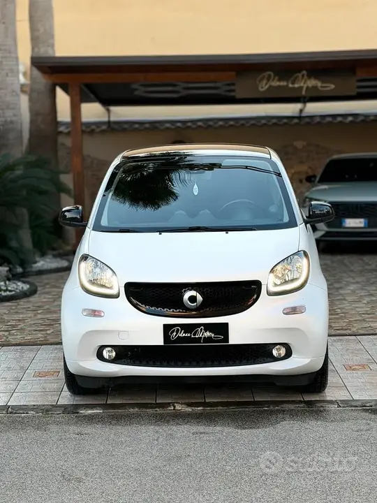 Smart Fortwo 2017 photo 2