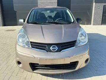 Nissan Note 2010 photo 2