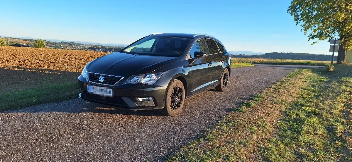 Seat Leon 2017 photo 2