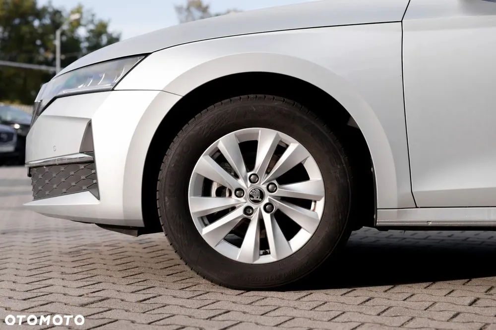 Skoda Octavia 2024 photo 4