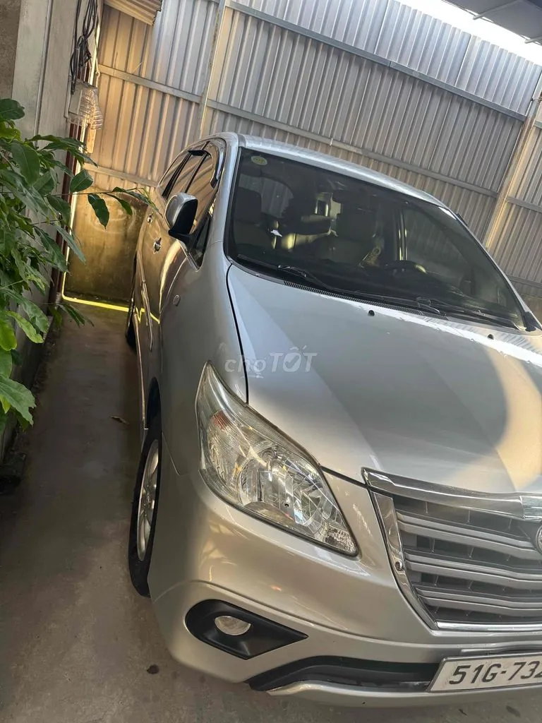 Toyota Innova 2014 photo 3
