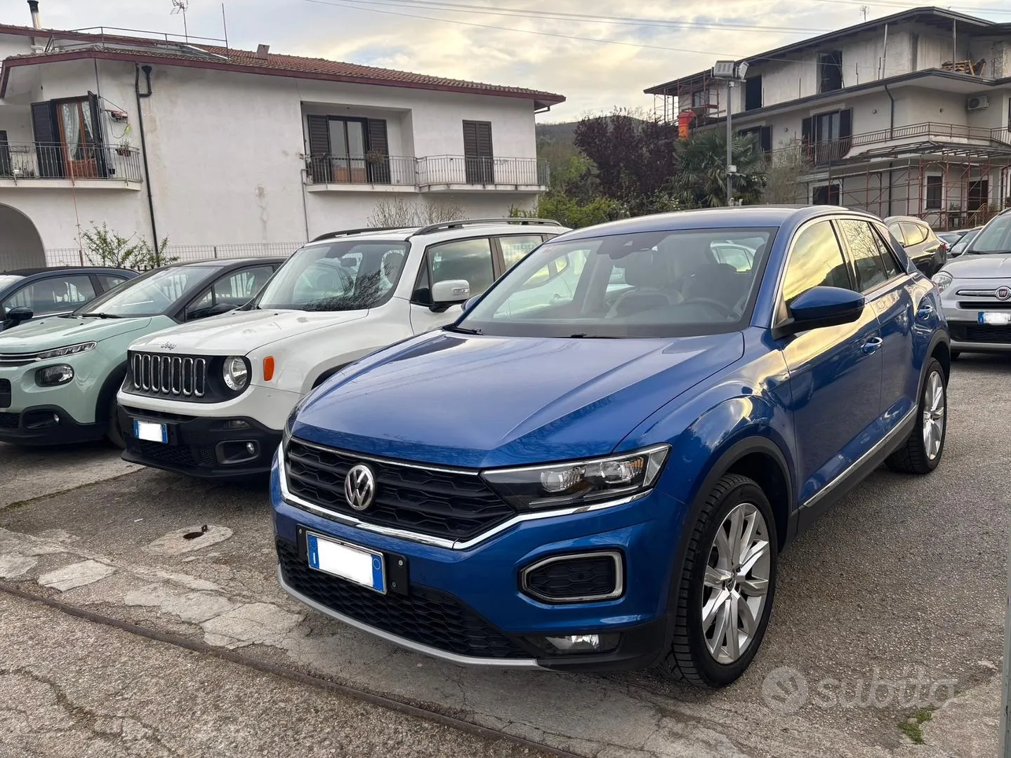 Volkswagen T-Roc 2018 photo 2
