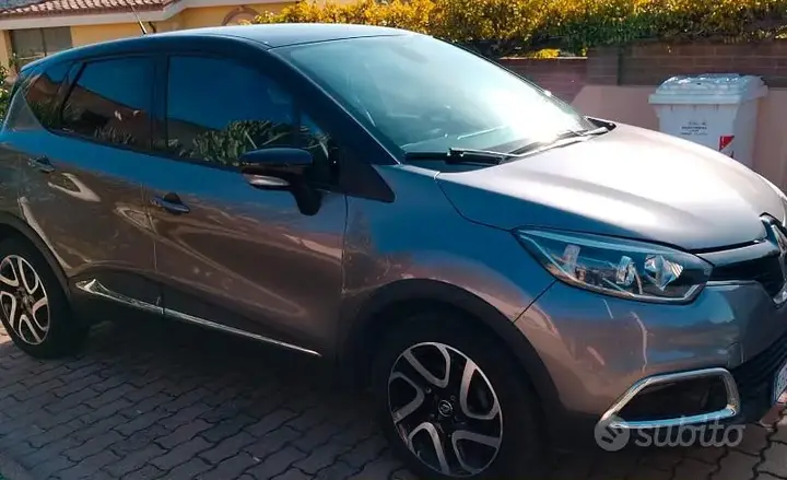 Renault Captur 2017 photo 2