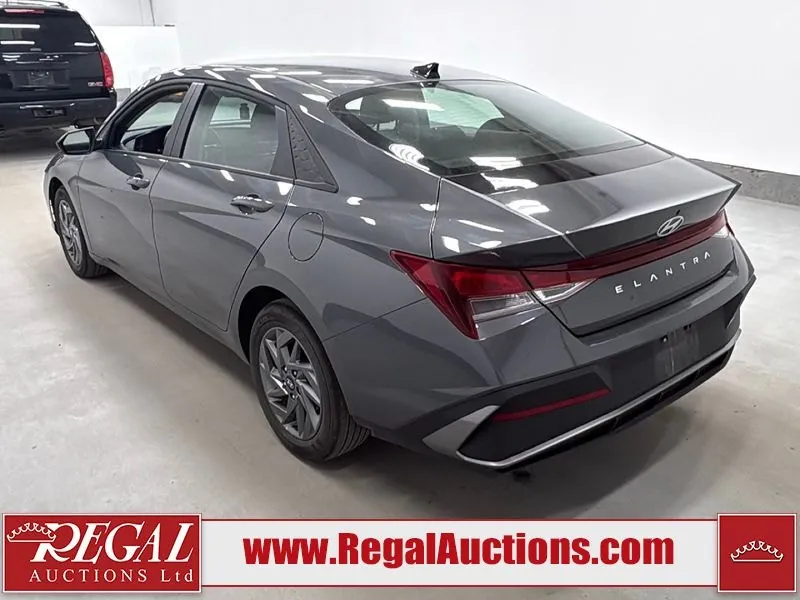 Hyundai Elantra 2026 photo 4