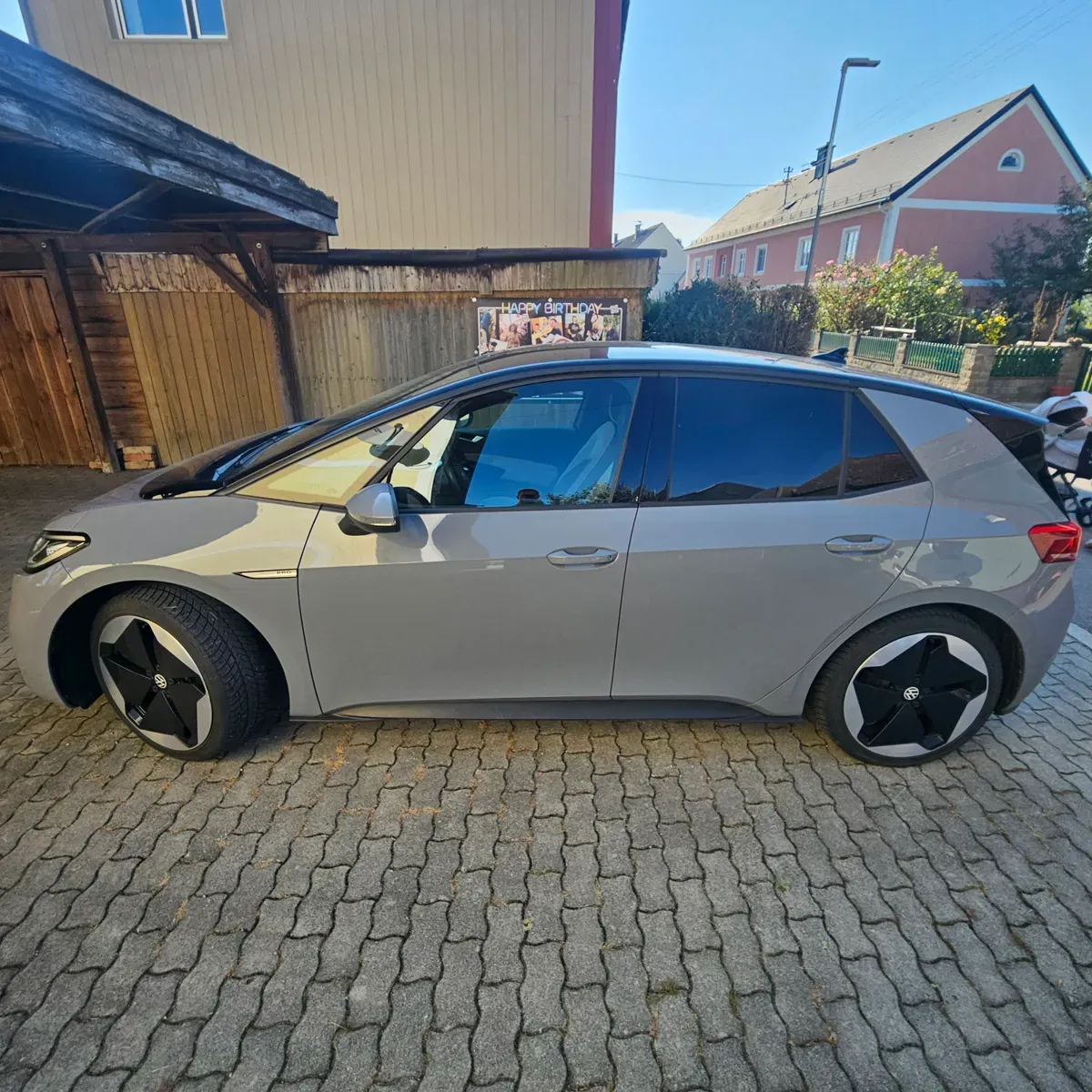 Volkswagen Id.3 2021 photo 2
