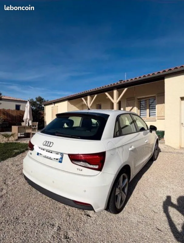 Audi A1 2016 photo 2