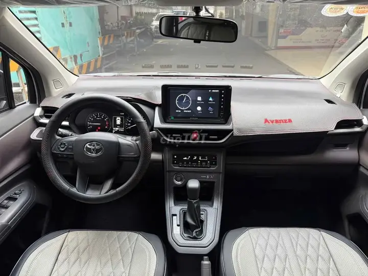 Toyota Avanza Premio 2023 photo 4