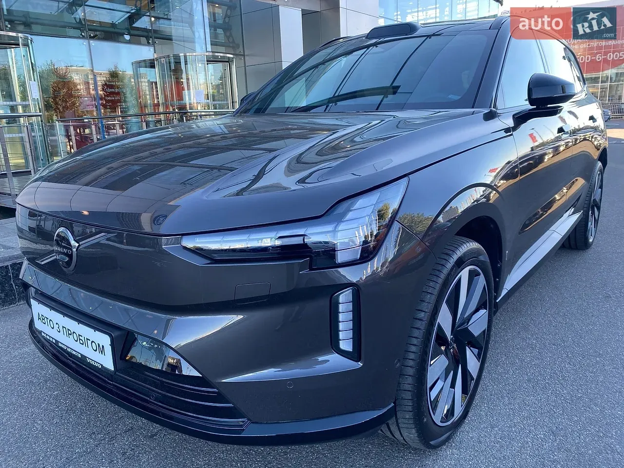 Volvo Ex90