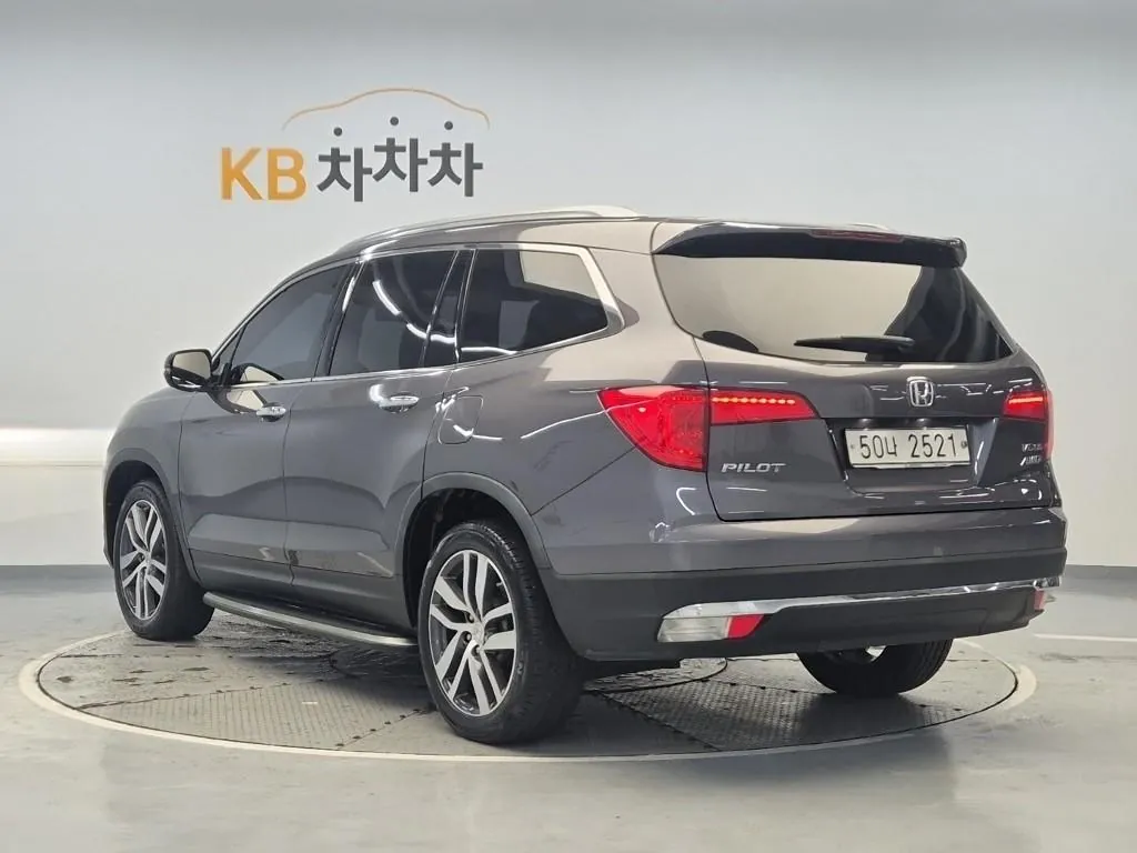 Honda Pilot 2017 photo 2