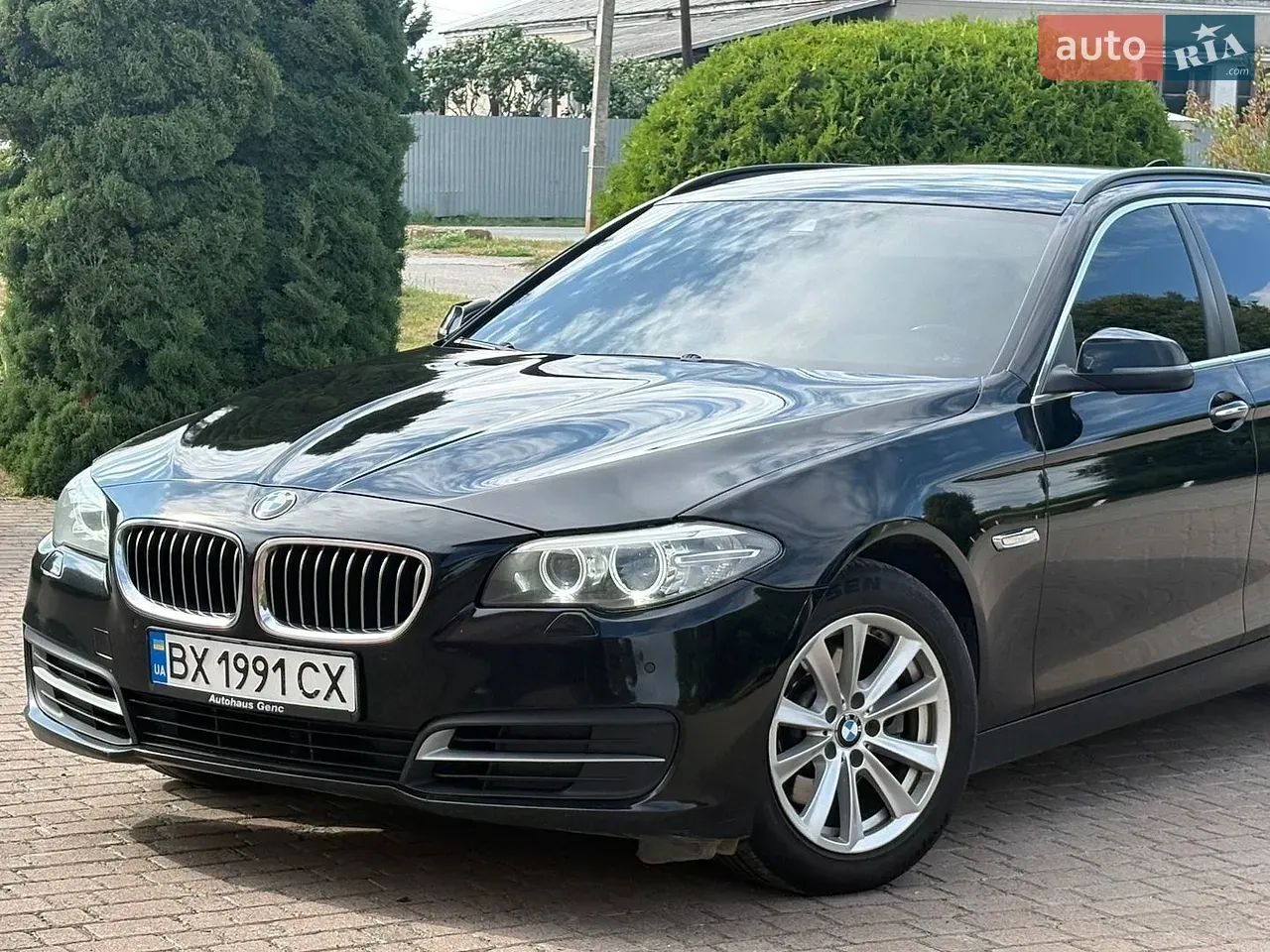 BMW 5 Series 2016 photo 3