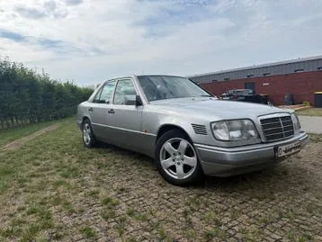 Mercedes-Benz E250