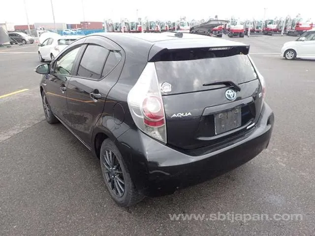 Toyota Aqua G 2014 photo 3