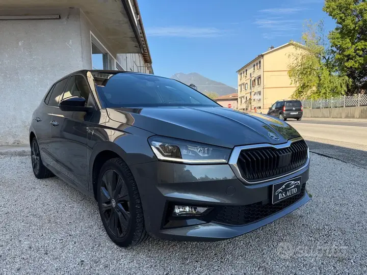 Skoda Fabia 2022 photo 3