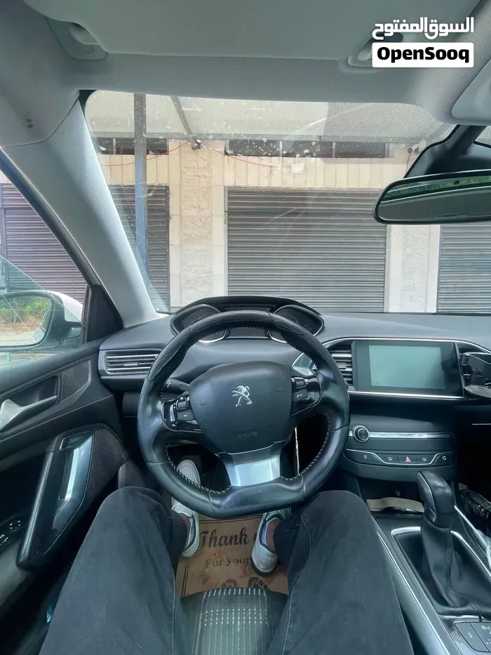 Peugeot 308 2016 photo 3