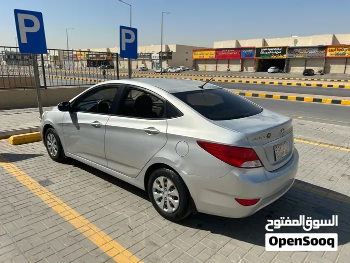 Hyundai Accent 2015 photo 3