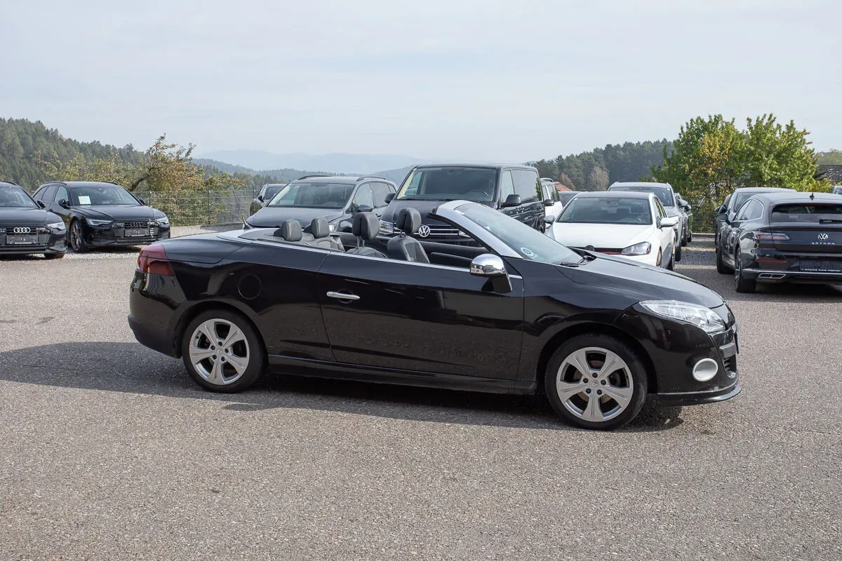 Renault Megane 2010 photo 2
