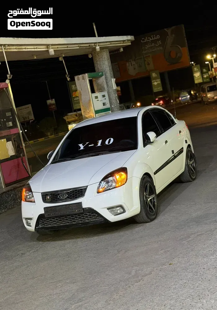 Kia Pride 2010 photo 2