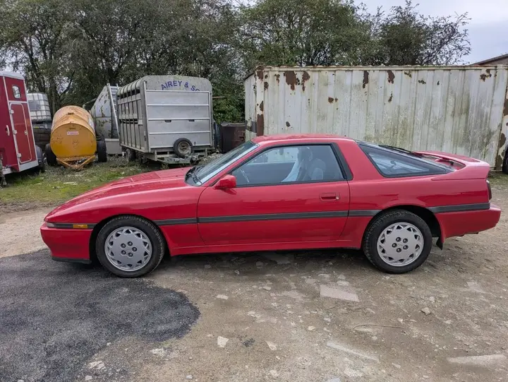 Toyota Supra 1990 photo 5