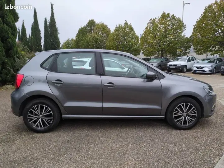 Volkswagen Polo 2016 photo 5