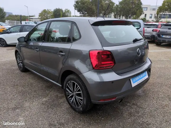 Volkswagen Polo 2016 photo 3