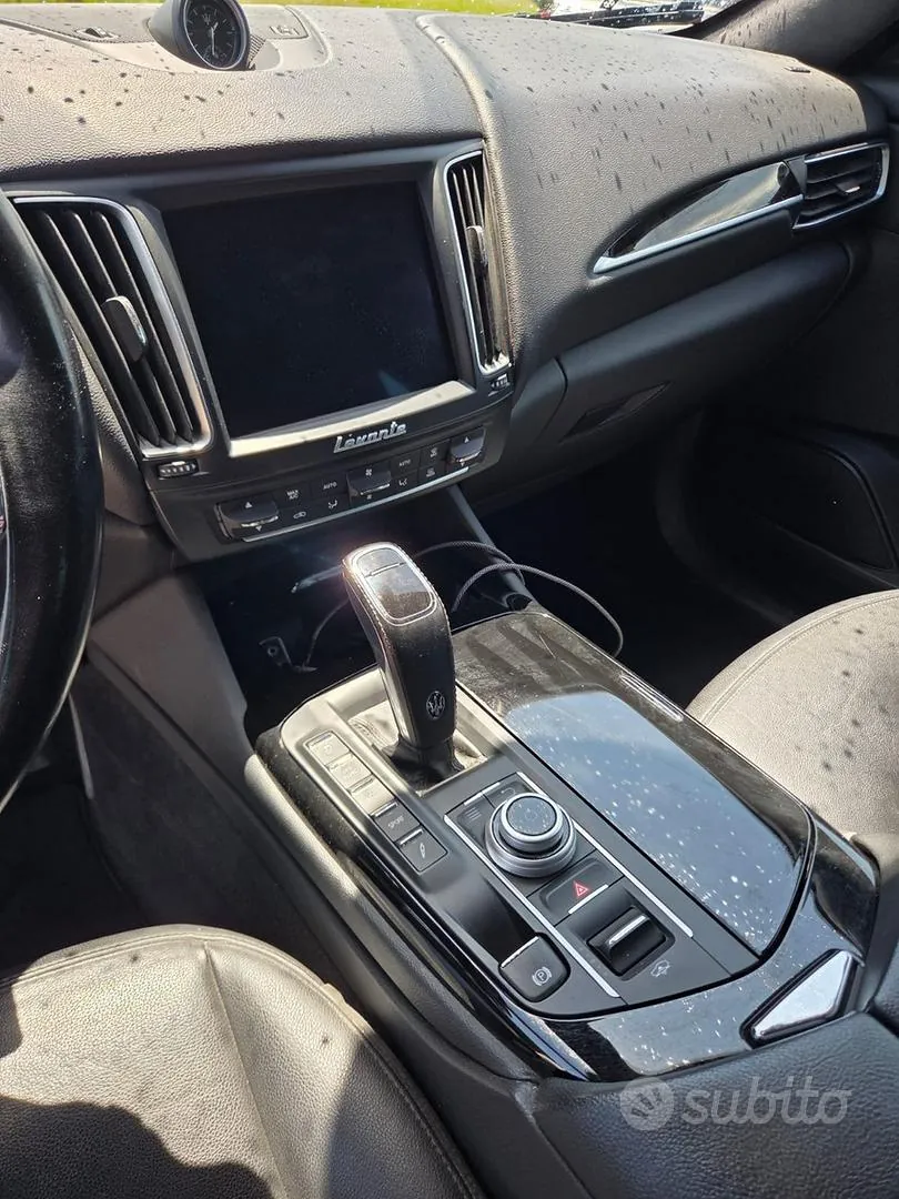 Maserati Levante 2019 photo 2