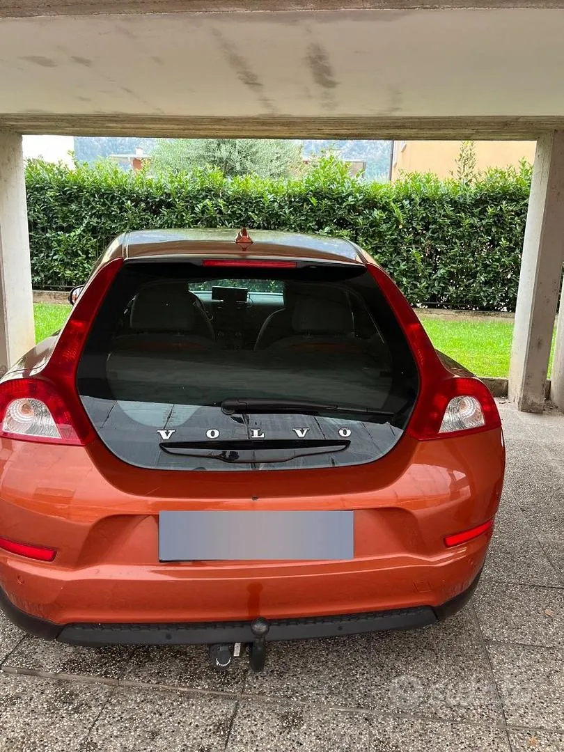 Volvo C30 2010 photo 2