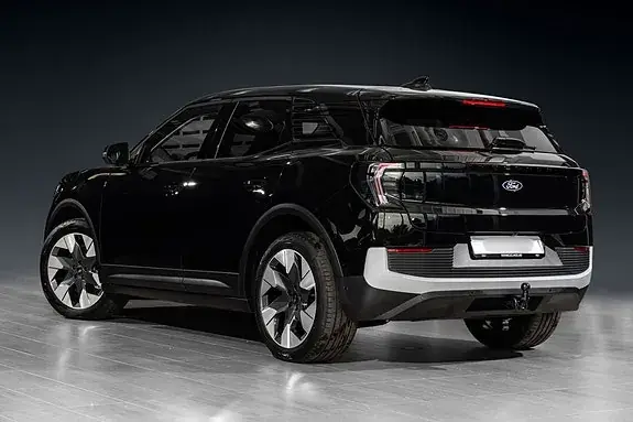 Ford Explorer 2026 photo 2
