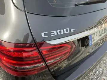 Mercedes-Benz C 300 2020 photo 3