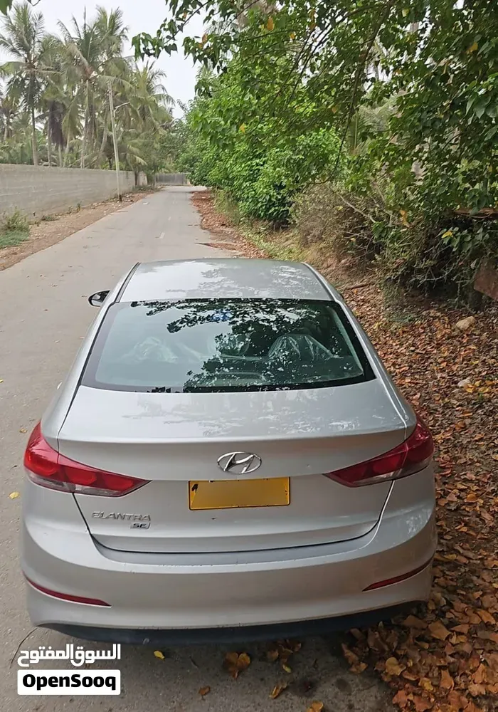 Hyundai Elantra 2018 photo 2