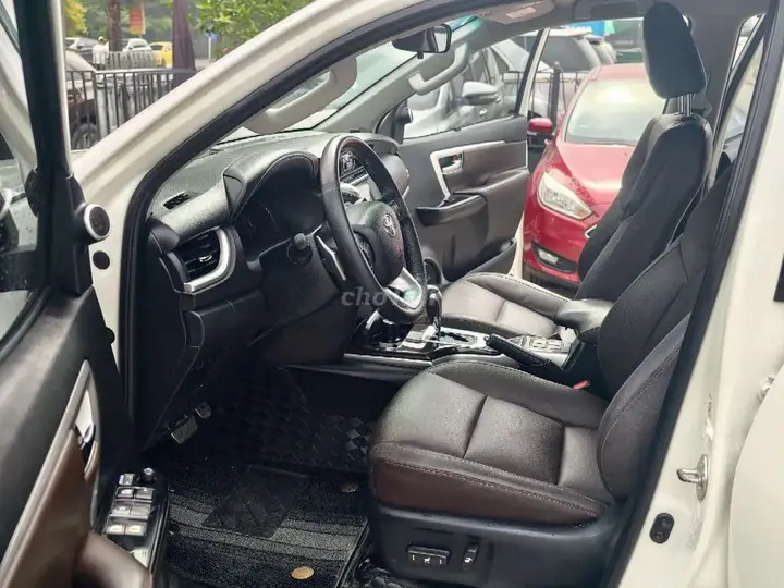 Toyota Fortuner 2019 photo 5