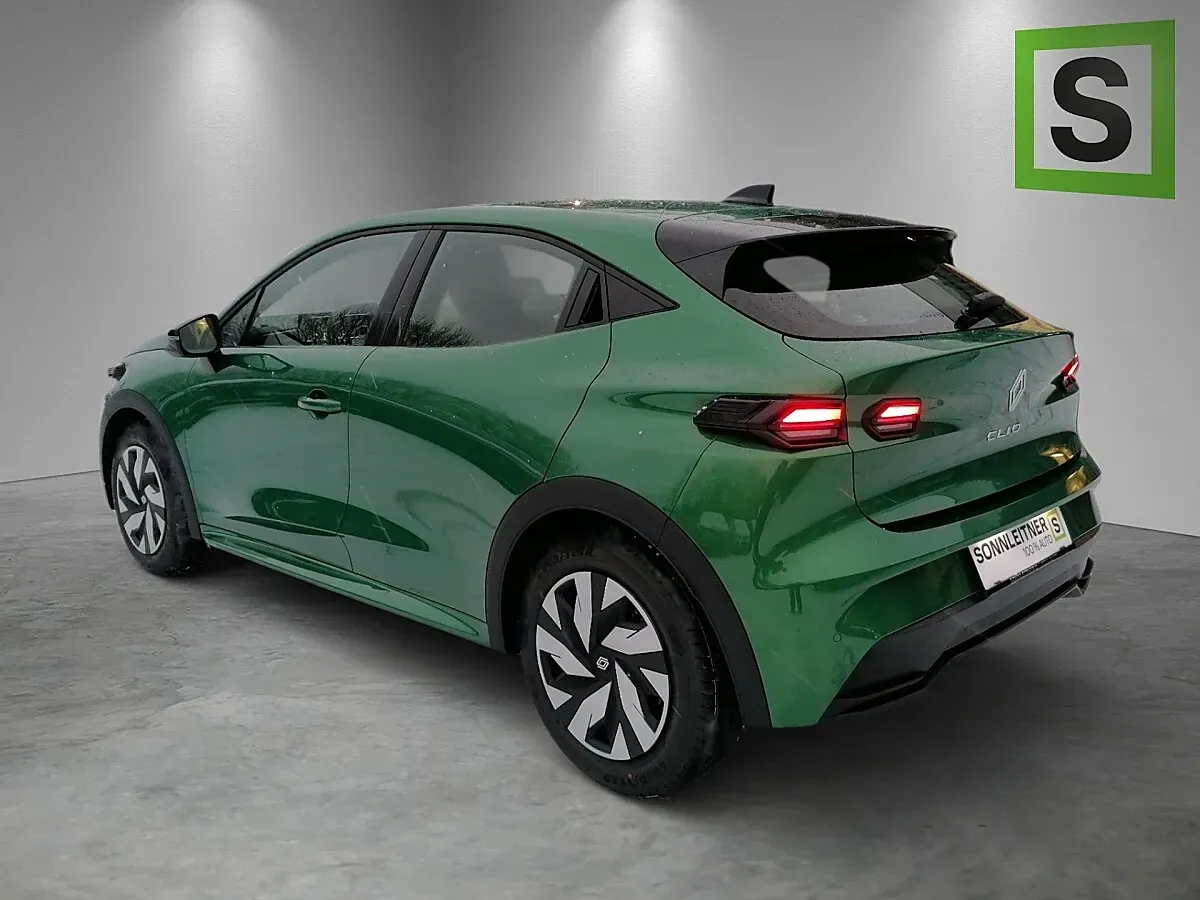 Renault Clio photo 3