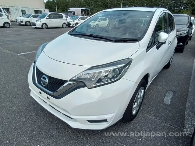Nissan Note 2017 photo 2
