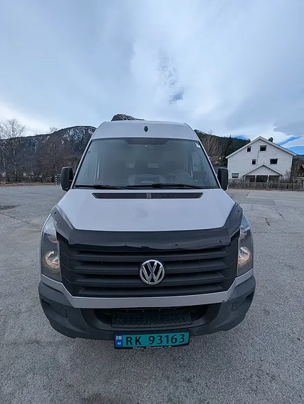 Volkswagen Crafter 35 2015 photo 2