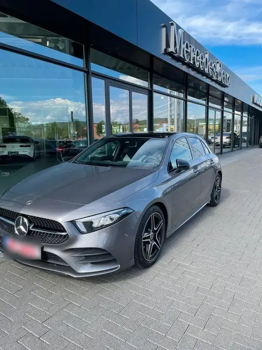 Mercedes-Benz A 180
