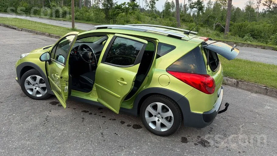Peugeot 207 2008 photo 2
