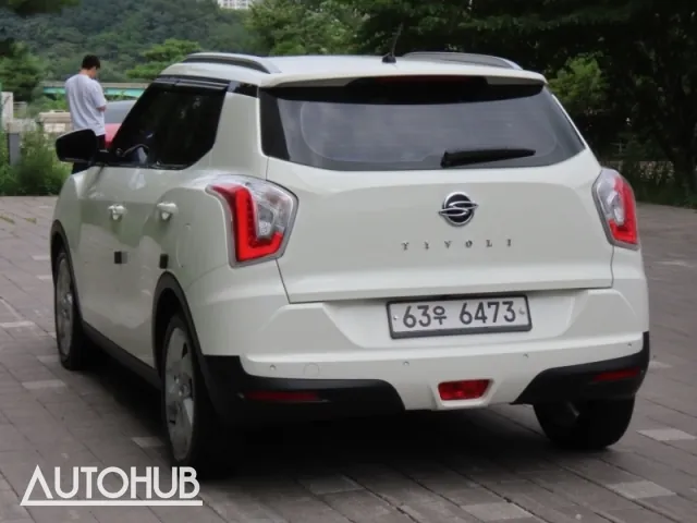 KG Mobility Tivoli 2015 photo 4