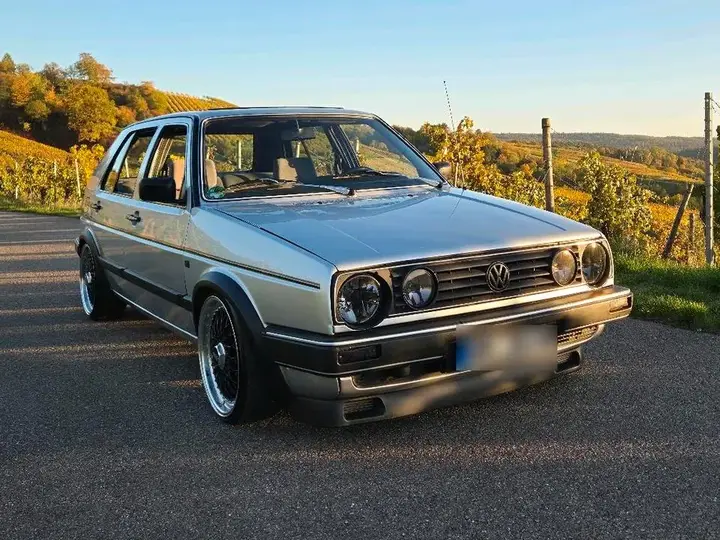 Volkswagen Golf 2