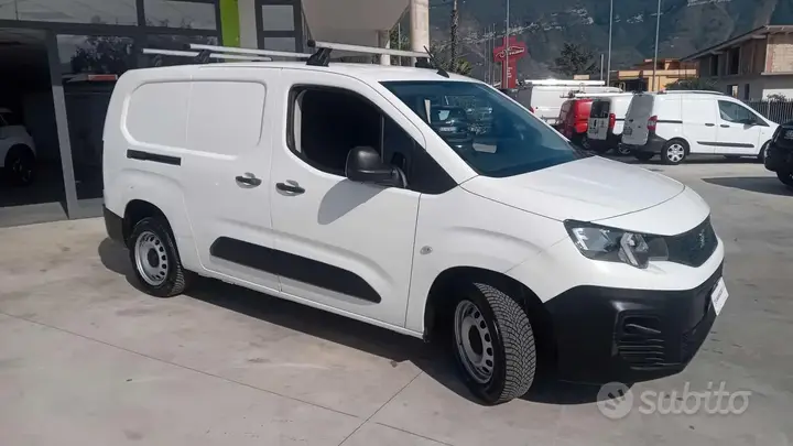 Peugeot Partner 2022 photo 2