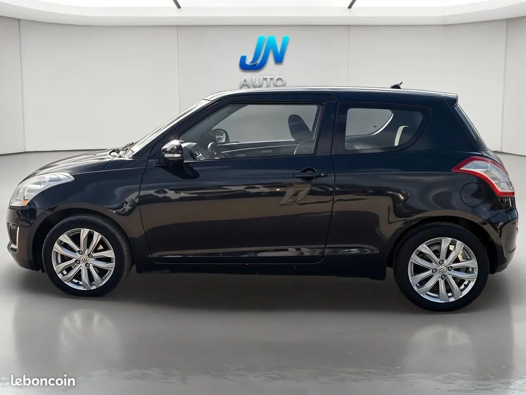 Suzuki Swift 2014 photo 2