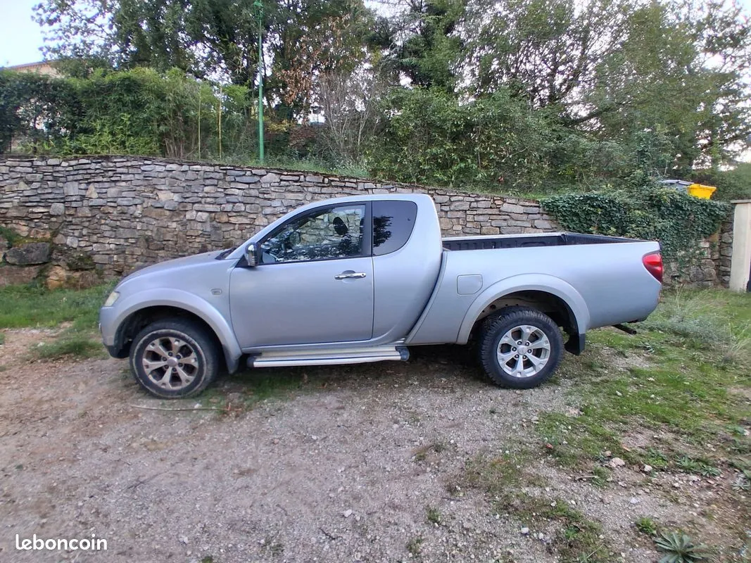 Mitsubishi L200