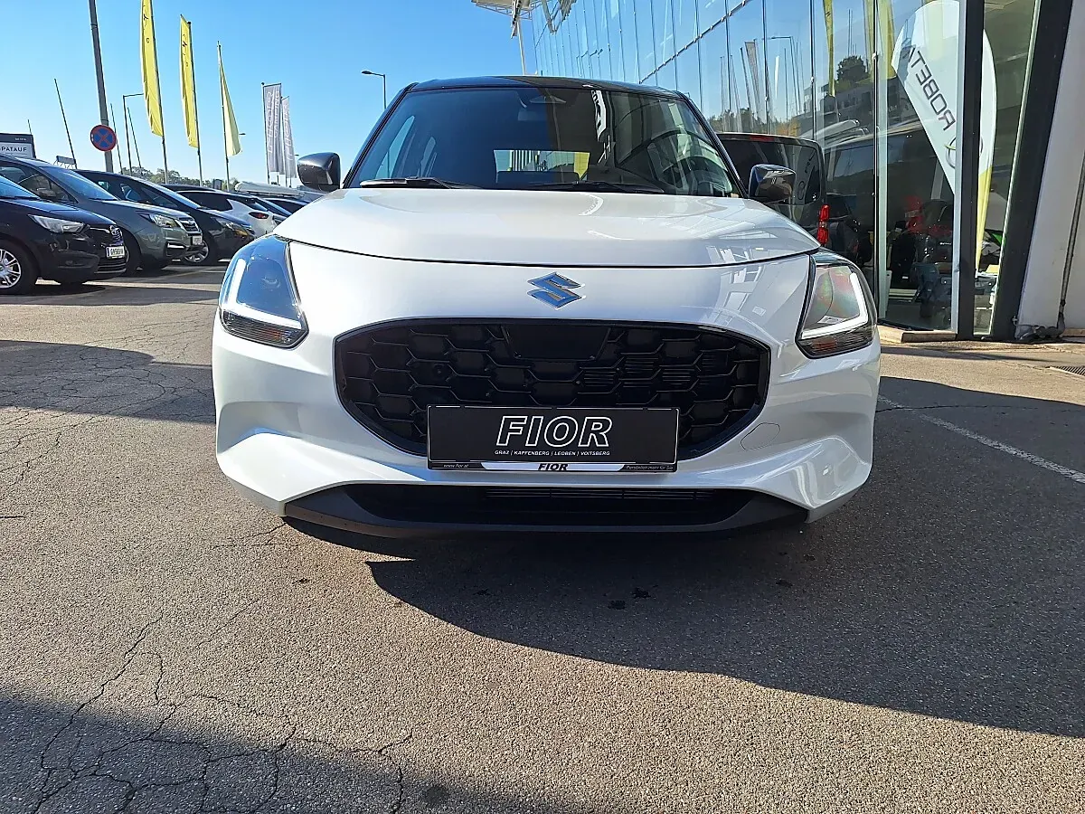 Suzuki Swift photo 2