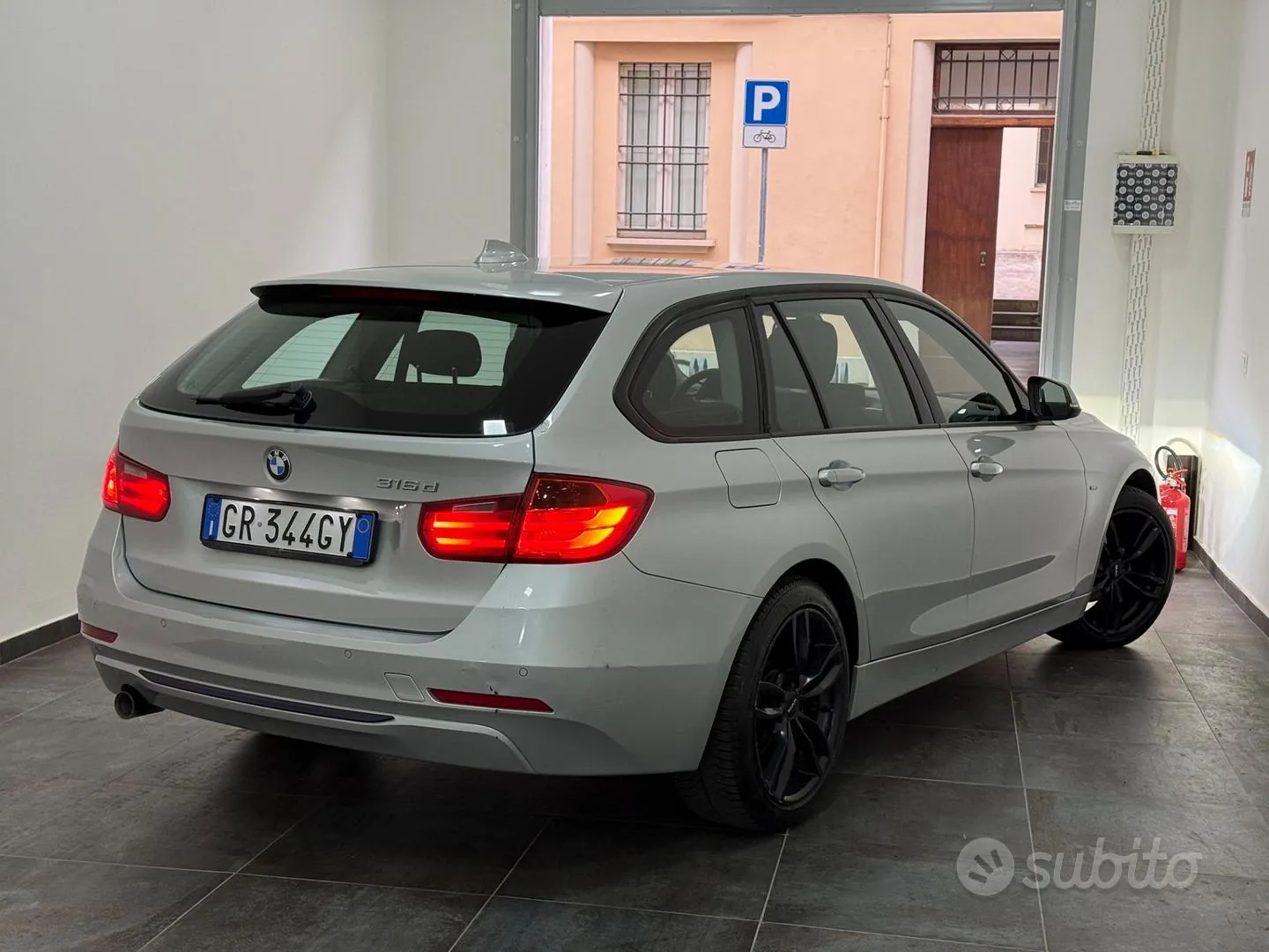 BMW 316D 2013 photo 4