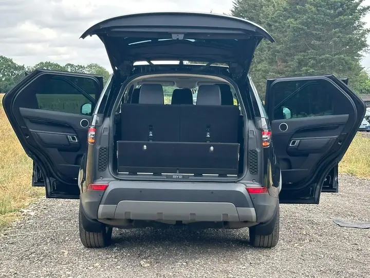 Land Rover Discovery 2019 photo 5