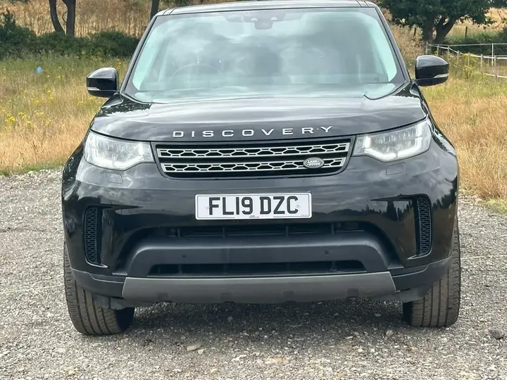 Land Rover Discovery 2019 photo 2
