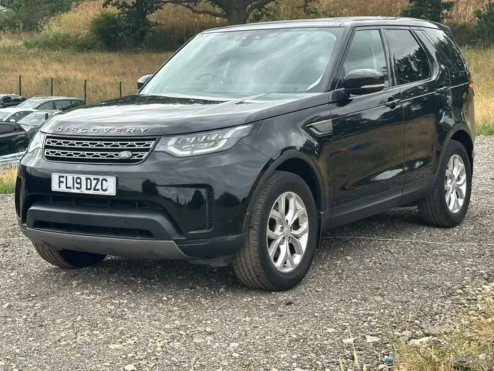 Land Rover Discovery 2019 photo 3