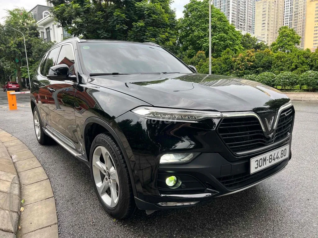 Vinfast Lux Sa2.0 2020 photo 2