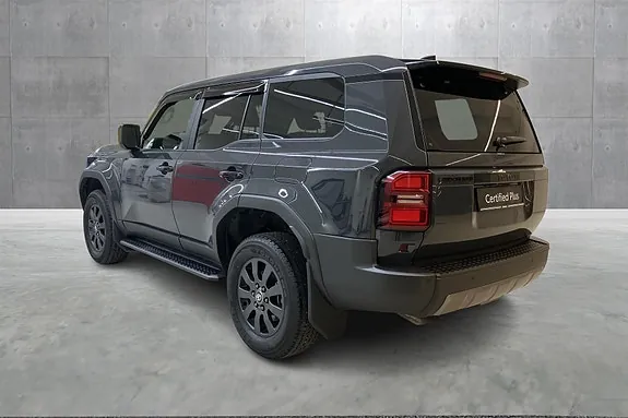 Toyota Land Cruiser 2025 photo 3