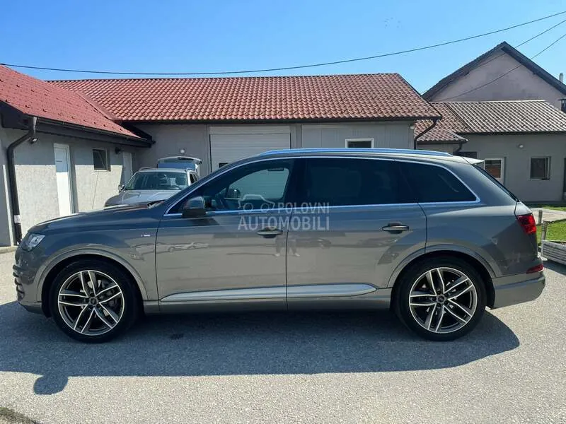 Audi Q7 2017 photo 5