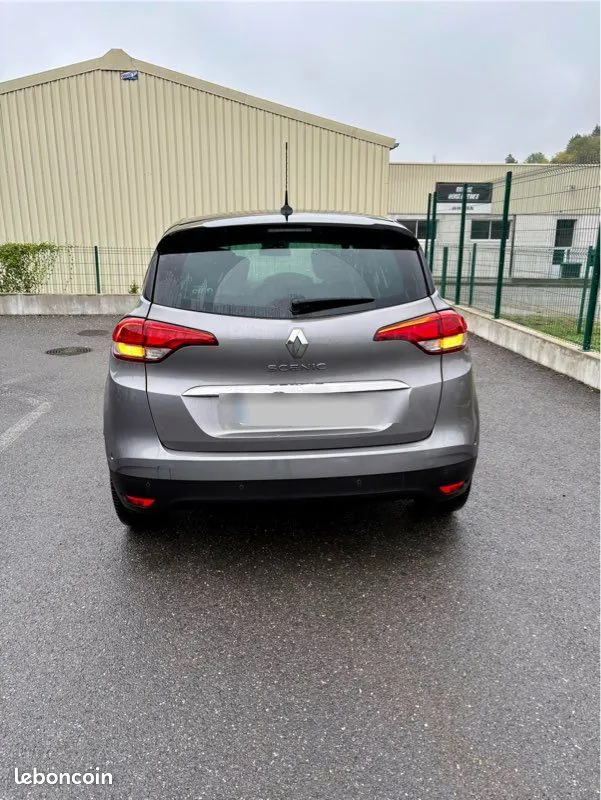 Renault Scenic 2017 photo 3
