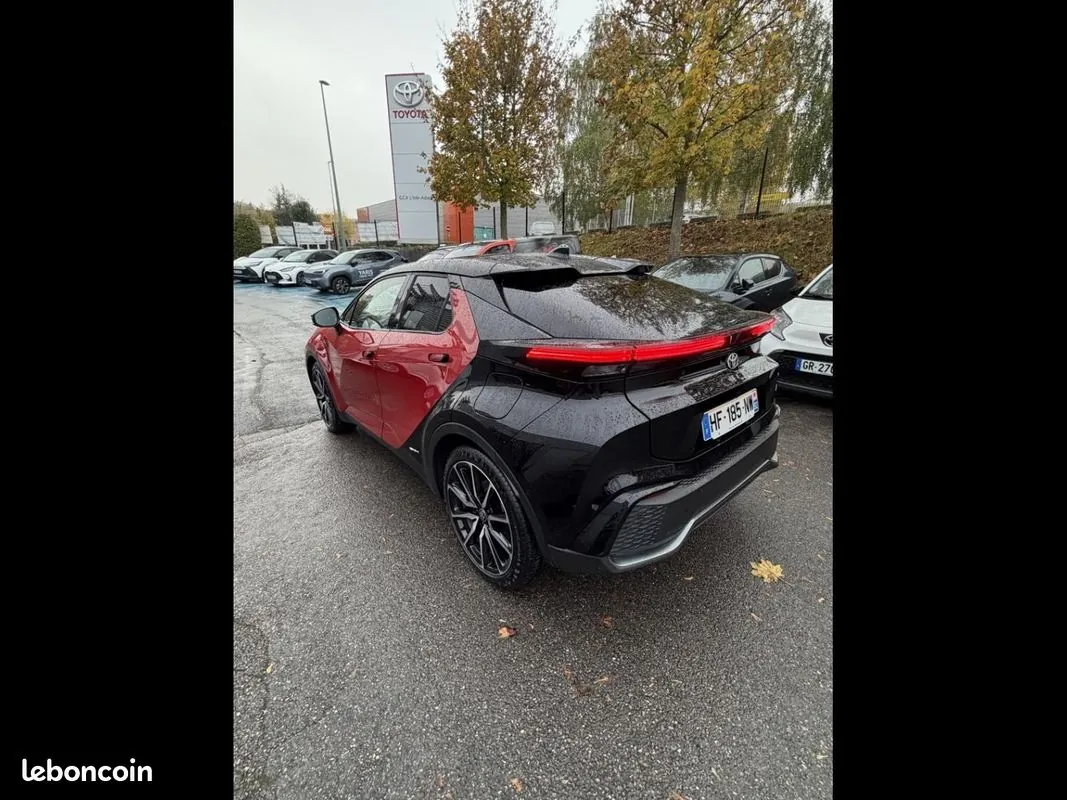 Toyota C-Hr 2025 photo 2
